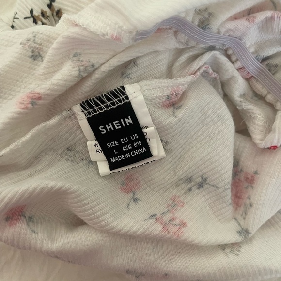 Floral Puff Sleeve Top - White and Pink - Picture 3 of 3